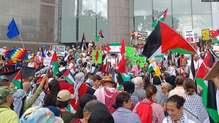 Venezuela’da yüzlerce kişi Filistin’e destek için buluştu