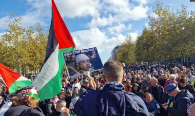 Fransa'da on binlerce gösterici Gazze'deki "savaşa karşı" yürüdü