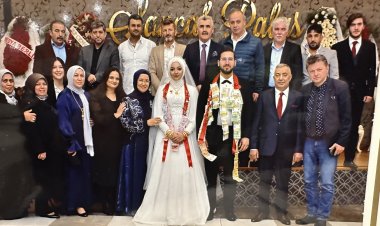 Mansur Mutlu Dünya Evine Girdi.