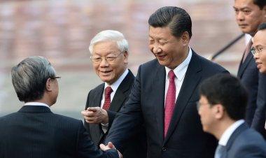 Çin Cumhurbaşkanı Xi Vietnam'da: İşbirliği anlaşmaları masada