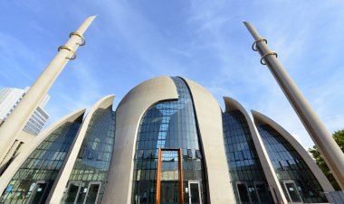 "DİTİB, Almanya'da imam eğitiminde yeni bir döneme adım atıyor."