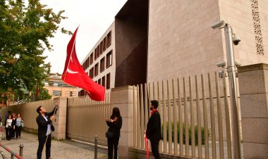 "Milli Bir Duruşun Sorgulanışı: Berlin Büyükelçiliğinin Sessizliği"