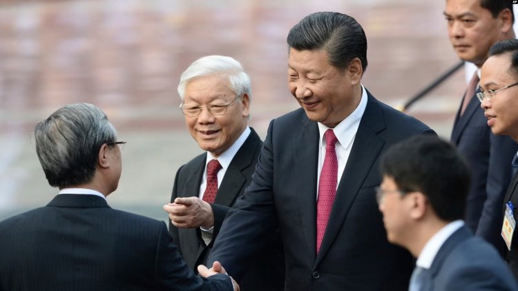 Çin Cumhurbaşkanı Xi Vietnam'da: İşbirliği anlaşmaları masada