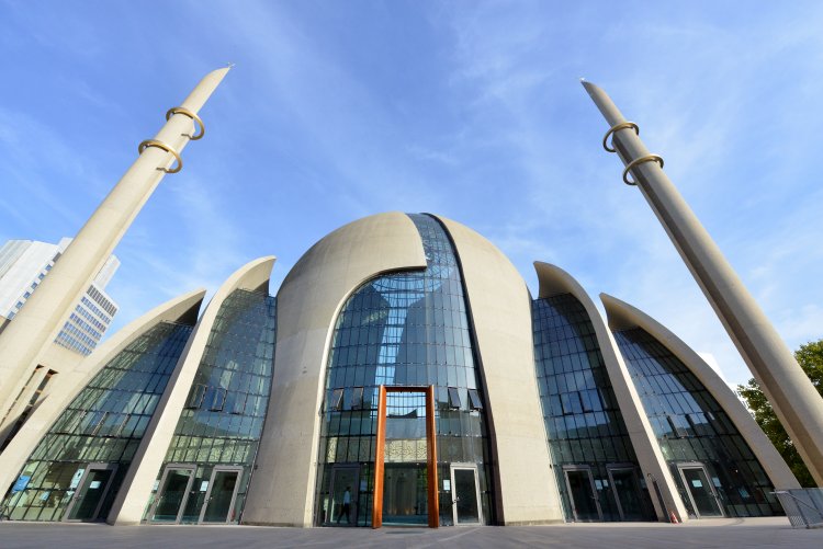 "DİTİB, Almanya'da imam eğitiminde yeni bir döneme adım atıyor."