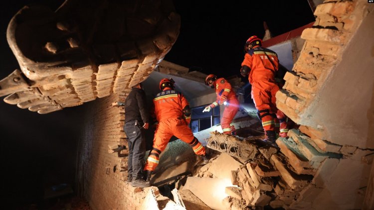 Çin'de 6,2 büyüklüğünde deprem