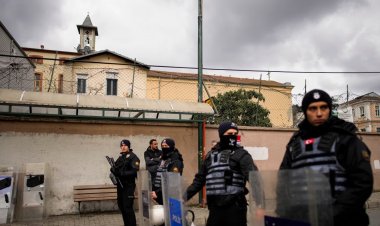 İstanbul'da bir kişinin öldüğü silahlı kilise saldırısı hakkında bilinenler: Hedefte kim vardı?