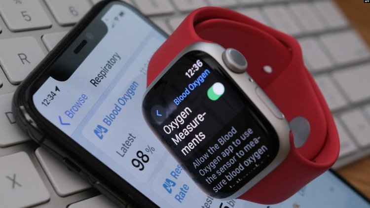 Apple çözümü saatlerindeki oksijen seviyesini ölçme özelliğini kaldırmakta buldu