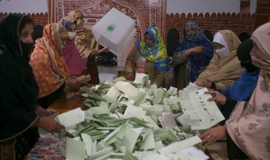 Pakistan genel seçimlerinde oy sayımı başladı: 9 kişi öldü, mobil iletişim kesildi