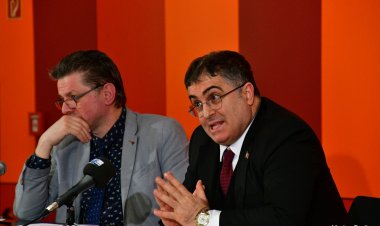 Prof. Dr. Ersan Şen Konferansı Berlin'de Gerçekleşti