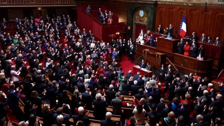 Fransa’da tarihi karar: Dünyada ilk kez kürtaj “anayasal hak” oldu
