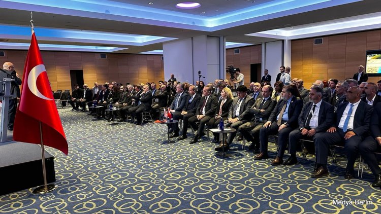 KKTC Cumhurbaşkanı Ersin Tatar, Berlin’de İş İnsanlarıyla Bir Araya Geldi