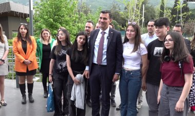 78 yıl sonra sağın kalesi Manisa'da CHP zaferi nasıl geldi?