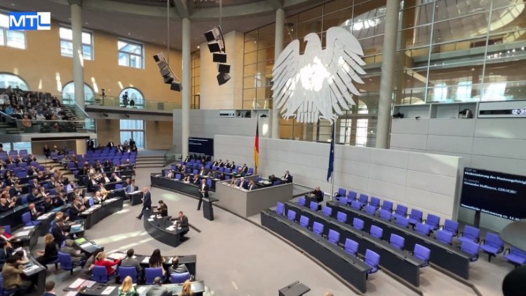 Almanya‘da koalisyon hükümeti dağılmanın eşiğinde