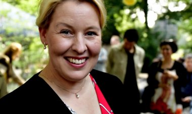 Berlin Ekonomi Senatörü Giffey'e Yapılan Saldırı