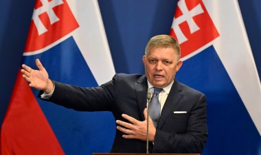 Silahlı saldırıya uğrayan Slovakya Başbakanı Robert Fico’nun durumu kritik