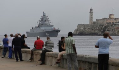 Rus savaş gemileri neden Küba’da?