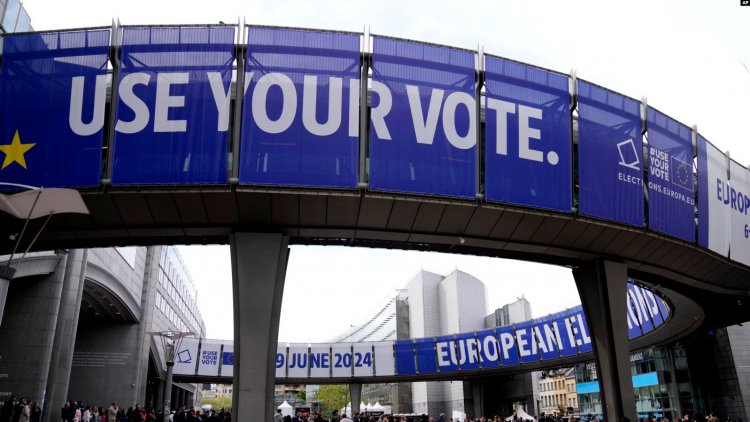 Avrupa Parlamentosu seçimlerini muhafazakar ve aşırı sağ partiler kazandı