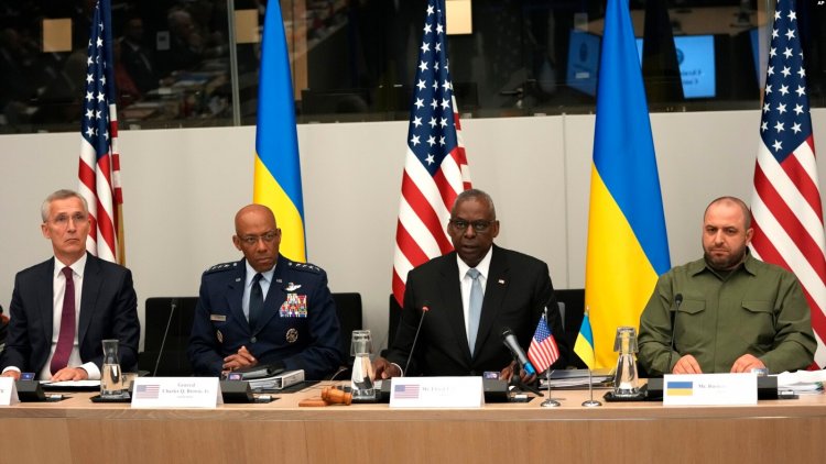 NATO Savunma Bakanları toplandı: "Rusya en az 350 bin asker kayıp verdi"