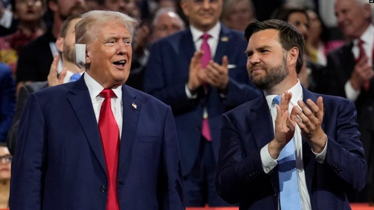 Trump, Başkan Yardımcısı adayı J.D. Vance ile Cumhuriyetçi Parti Ulusal Kurultayı'nın ilk gecesine katıldı