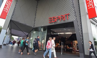 Alışveriş Alışkanlıkları Değişirken Alman Moda Devinden İflas Bayrağı