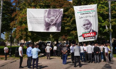 30 Ağustos’a krizler damga vurdu: Cuma hutbesinde Atatürk anılmadı, Kütahya’da Özel konuşturulmadı, Gaziantep’te Haniye posteri indirildi