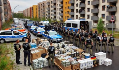 18 Adrese Polis Baskını