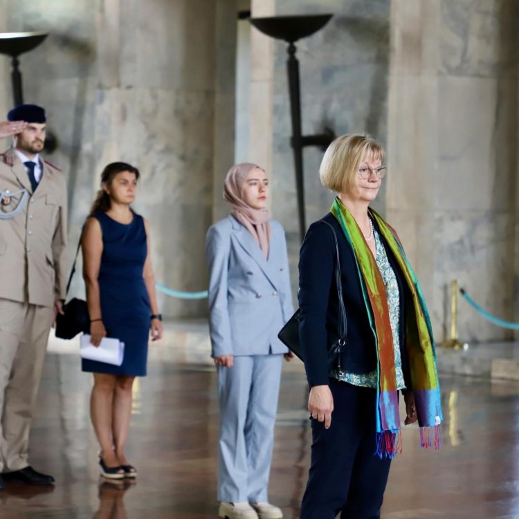 Büyükelçi Sibylle Katharina Sorg, Anıtkabir’i Ziyaret Etti