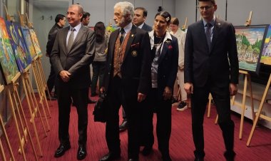 Berlin’de Eşref Heybet’in ‘Türk Dünyası’ Sergisi Büyük İlgi Gördü