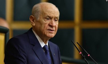 Bahçeli, Öcalan’a “PKK’yı tasfiye et” çağrısı yaparken, “Öcalan” mitingi nedeniyle 269 gözaltı