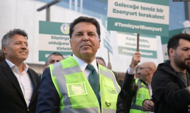 CHP’li Esenyurt Belediye Başkanı Ahmet Özer gözaltına alındı; Özgür Özel tepki gösterdi: "Büyük kumpası görüyoruz"