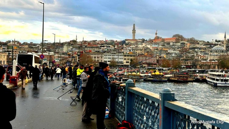 Türk Dil Kurumu anketinde 2024’ün kavramı seçildi: "Kalabalık yalnızlık"