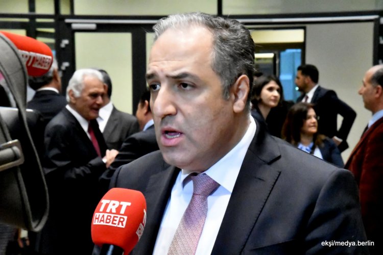 Mustafa Yeneroğlu, DEVA Partisi’nden İstifa Etti