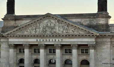 Almanya’da Borç Freni Esnetildi, 500 Milyar Euroluk Yatırım Fonu Kuruluyor