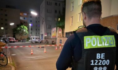 Berlin Neukölln’de polis memuruna bıçaklı saldırı