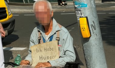 Berlin’in göbeğinde… Açım diyor!