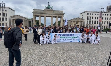 Berlin’de Koreli Gençlerden Birlik Mesajı