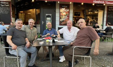 Berlin’de Yaz Keyfi: Türkiye Tatili Bu Kez Karpuzla Ayağınıza Geldi