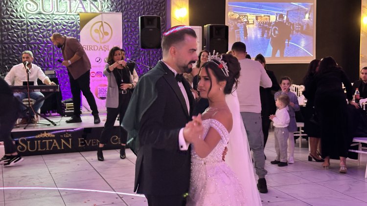 Berlin’de zarif bir düğün: Melisa ve Ferhat Tosun evlendi