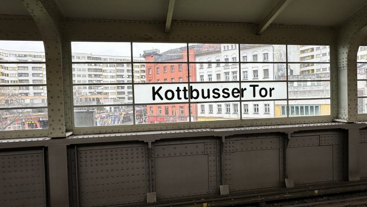 Kottbusser Tor: Berlin’in en yoğun kavşaklarından birinde tarih ve günlük yaşam iç içe