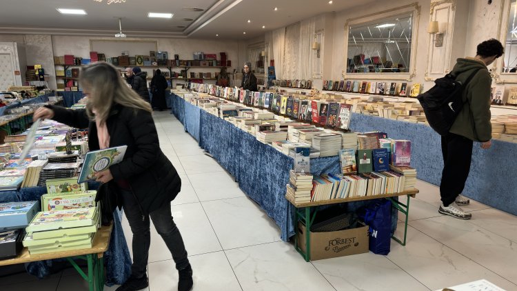 Berlin’de 1. Kitap ve Kültür Fuarı 5–7 Aralık 2025’te Düzenlendi