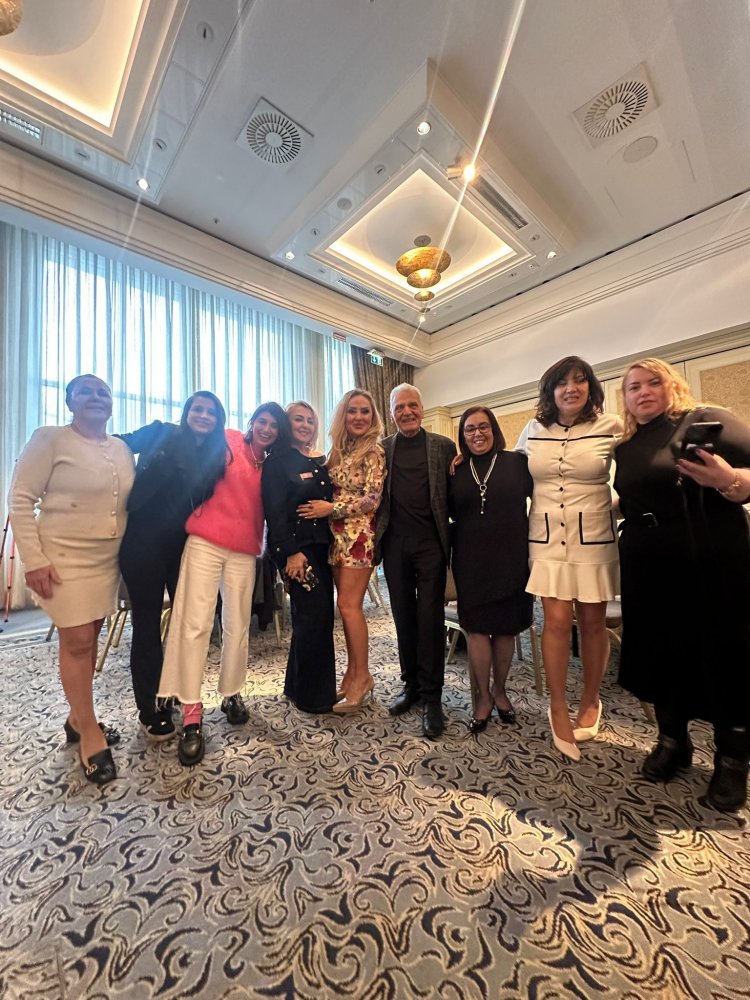 Berlin Güçlü Kadınlar Dayanışması Kahvaltı Etkinliğinde Bir Araya Geldi