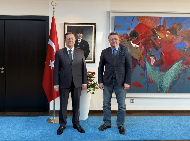 Berlin Büyükelçisi Gökhan Turan, MedyaBerlin Genel Yayın Yönetmeni Mustafa Ekşi’yi kabul etti