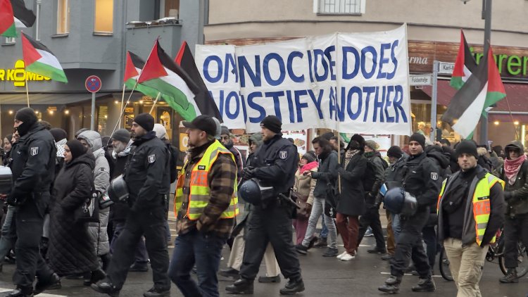 Neukölln’de yılın son İsrail karşıtı protestosu: Tepkiler yıl boyunca sürdü