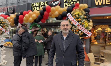 Berlin’de yeni döner işletmesi açıldı: “Bu döner yüzde yüz Türk döneridir”