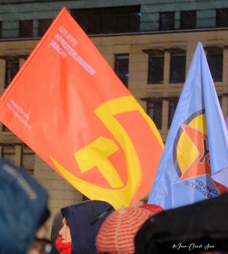 Berlin’de ABD’nin Venezuela’ya yönelik askeri darbesine  protesto