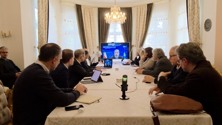 İran’daki gelişmeler büyükelçi rezidansında Alman basınına aktarıldı