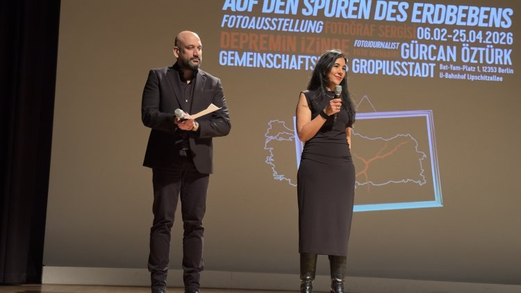 Üç yıl sonra Berlin’de deprem hafızası: Gürcan Öztürk’ün objektifinden bir felaketin izleri