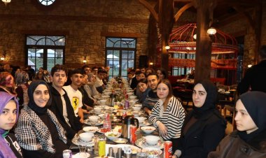 Ekşioğlu Vakfı’ndan 200 öğrenciye gönül sofrası