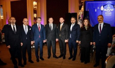 Berlin’de MÜSİAD iftarı: İş dünyası, siyaset ve diplomasi aynı sofrada buluştu