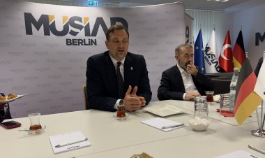 MÜSİAD Berlin’de kritik buluşma: Kempert’ten yerel ekonomi ve mezarlık mesajı
